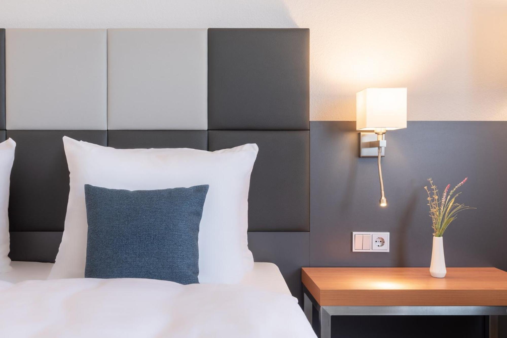 Garner Hotel Ruesselsheim By Ihg Exteriör bild