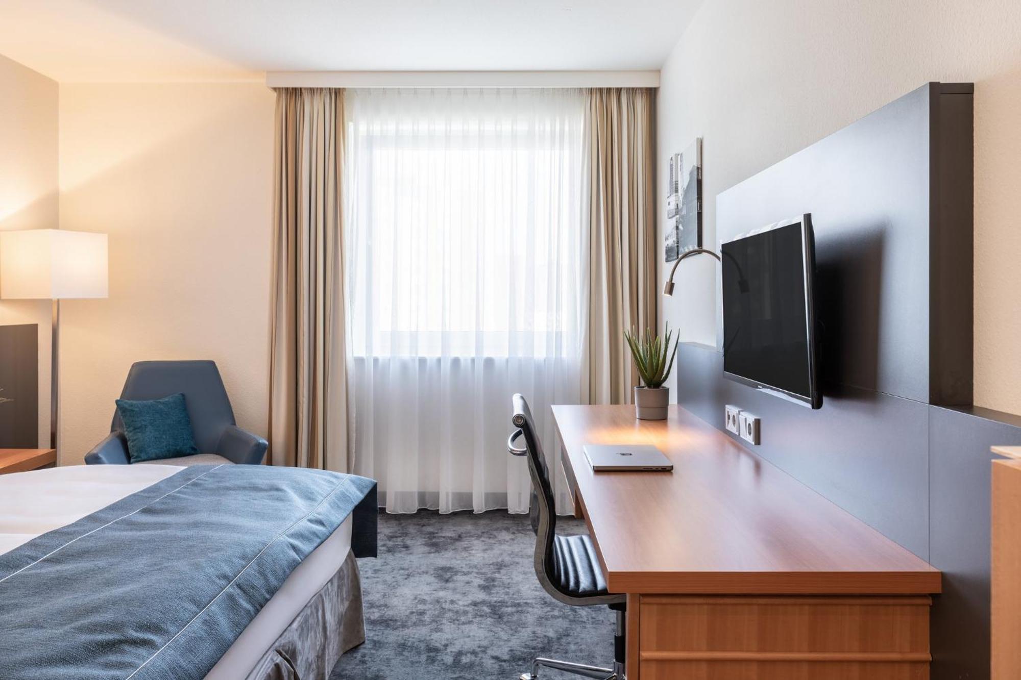 Garner Hotel Ruesselsheim By Ihg Exteriör bild